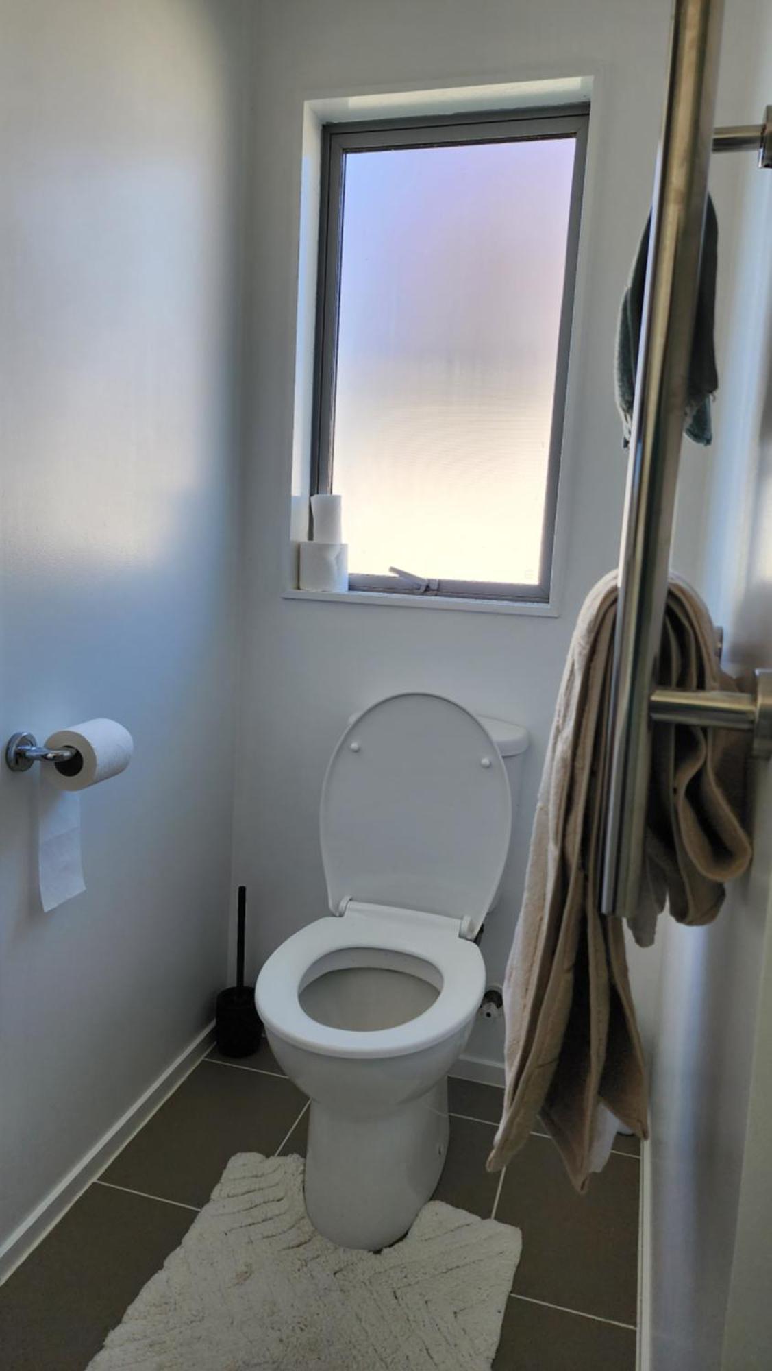 Oaktree Entire Holiday Home, Sleeps 8 To12 Rotorua Luaran gambar