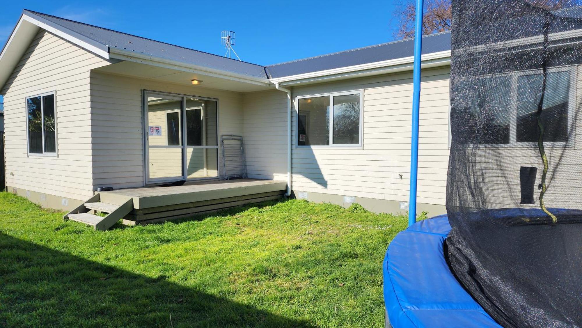 Oaktree Entire Holiday Home, Sleeps 8 To12 Rotorua Luaran gambar