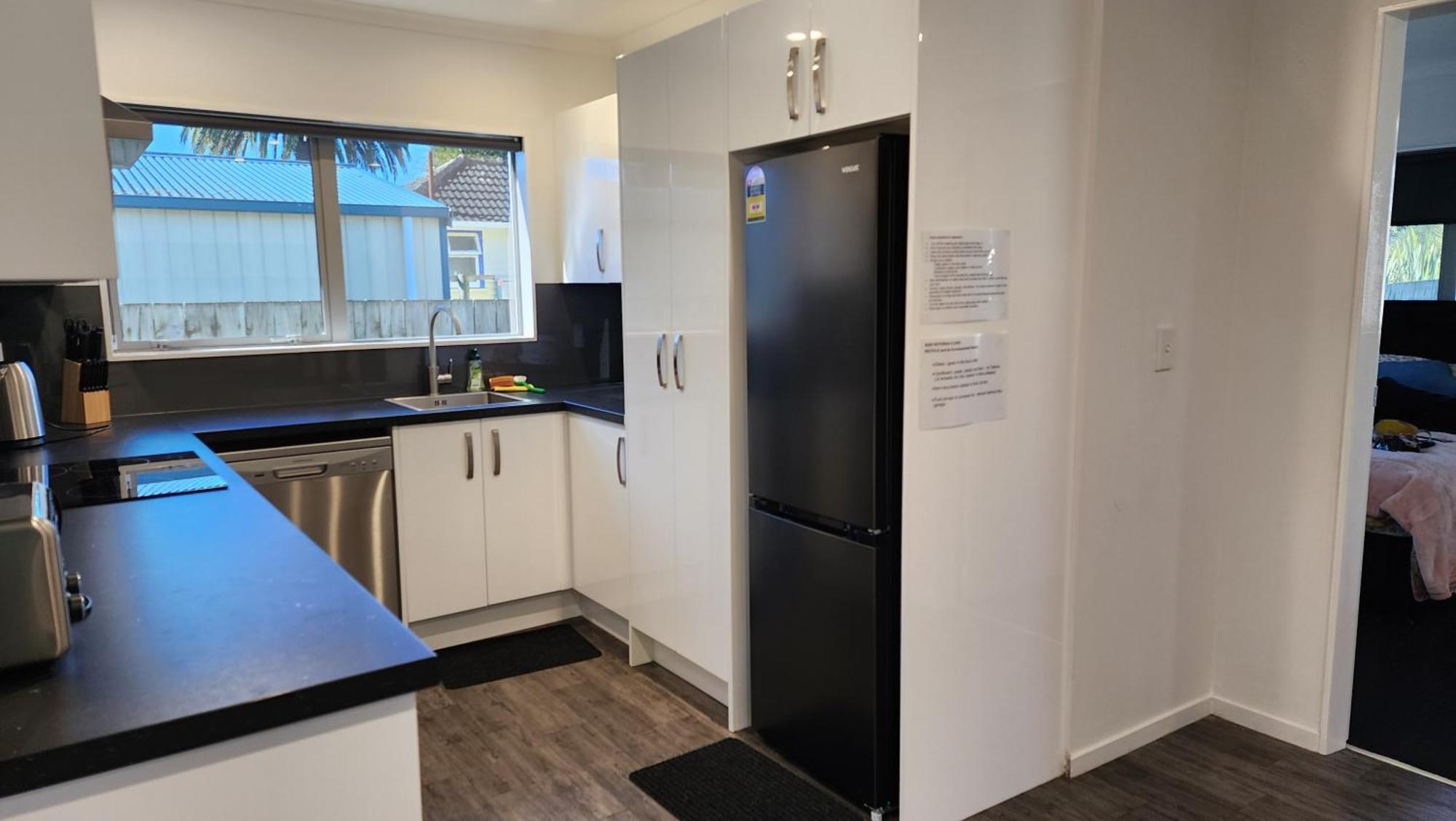Oaktree Entire Holiday Home, Sleeps 8 To12 Rotorua Luaran gambar