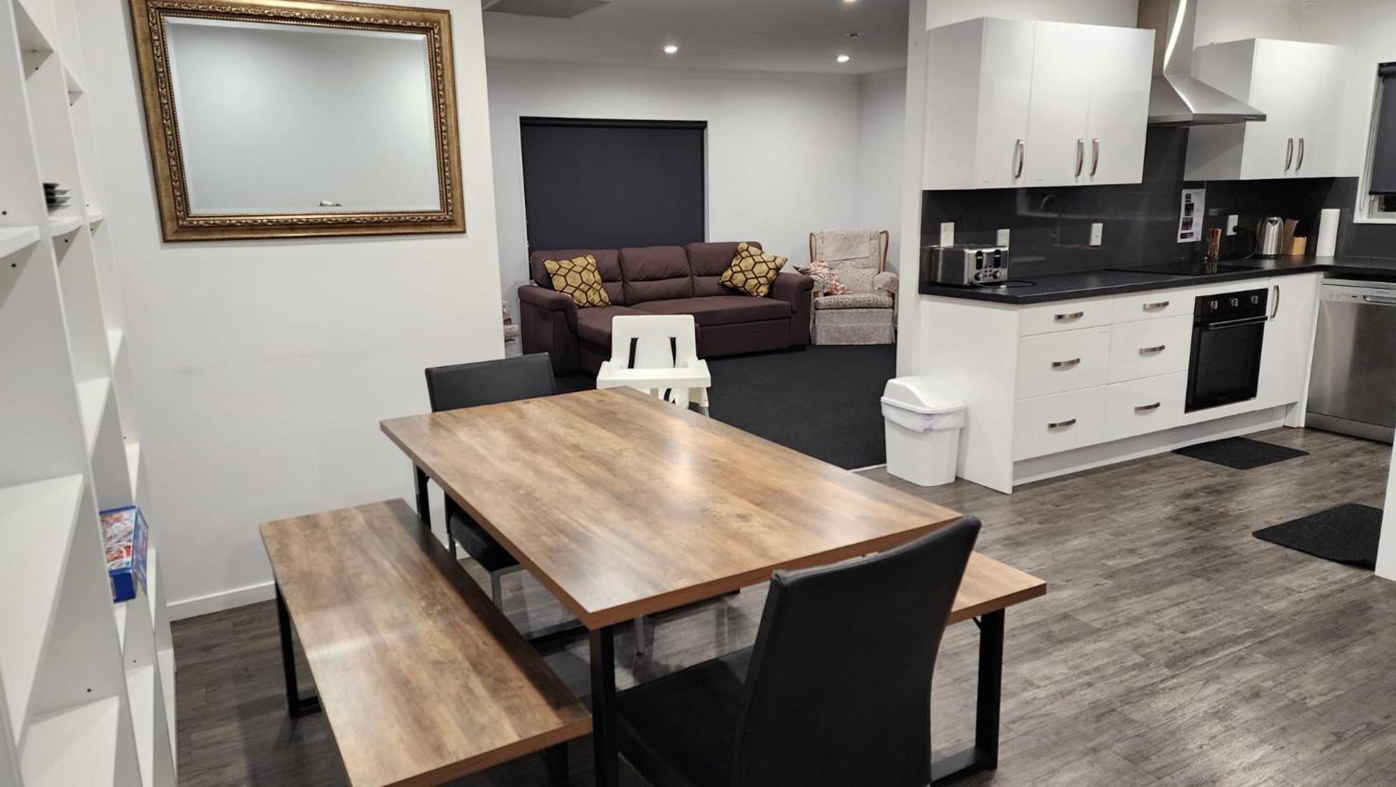 Oaktree Entire Holiday Home, Sleeps 8 To12 Rotorua Luaran gambar
